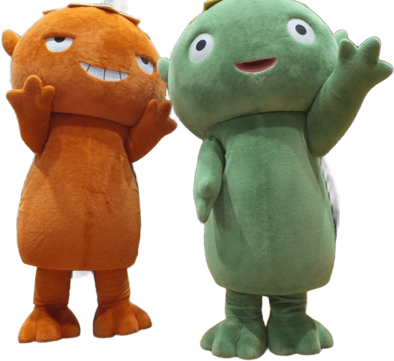 うまのすけっぴ。オレンジ色と緑色のカッパのキャラクター2体
